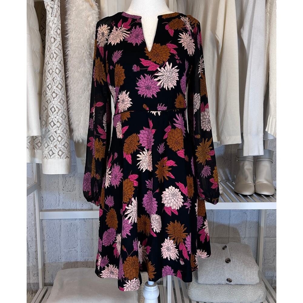 Ann Taylor Women's Sz 00 Black Floral Fit & Flare V Neck Knee Length Dress #0040